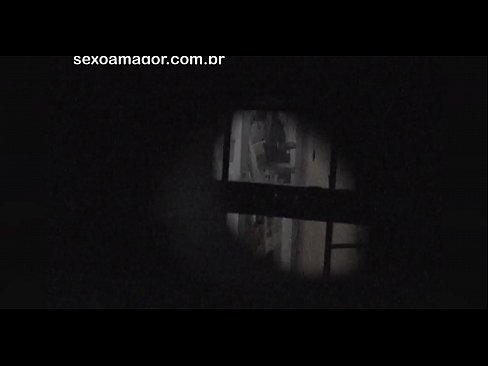 ❤️ Lourinho é secretamente filmado por um voyeur de bairro escondido atrás de tijolos ocos ️ Sexo vídeo em nós pt-br.exomassage-surgut.ru ﹏